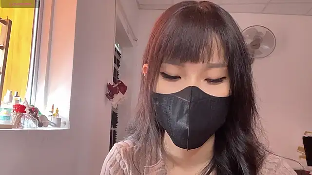 Snapshot of Tieu-May chatting on 02/25/26, 07:51 Tieu-May online show from 02/25/26, 07:51