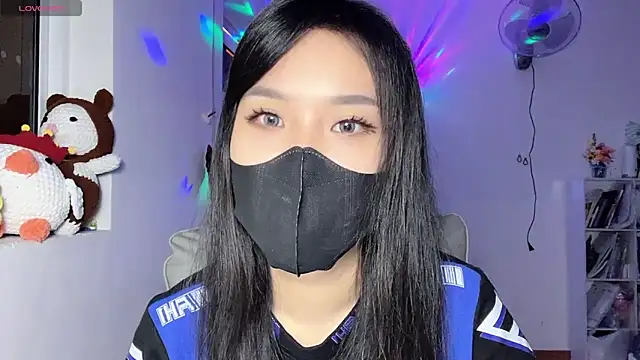 Tieu-May online show from 05/29/26, 08:01