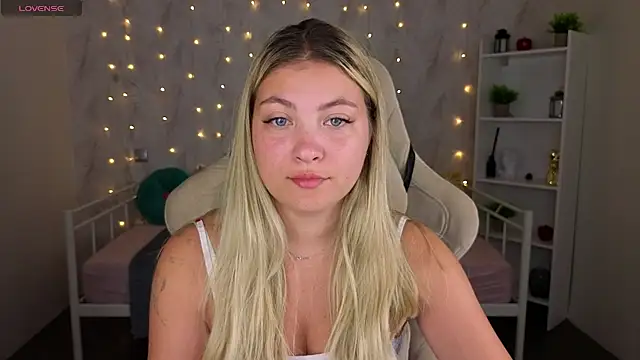 Snapshot of Angel__Grace chatting on 07/09/26, 12:04 Angel Grace online show from 07/09/26, 12:04