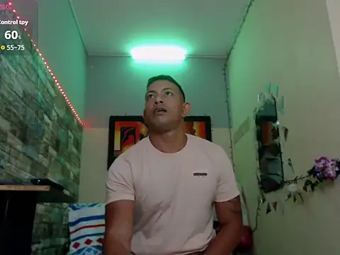 Snapshot of Antwan145 chatting on 02/09/26, 12:09 Antwan145 online show from 02/09/26, 12:09