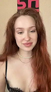 Snapshot of cuteeyesbaby chatting on 06/18/26, 12:31 cuteeyesbaby online show from 06/18/26, 12:31