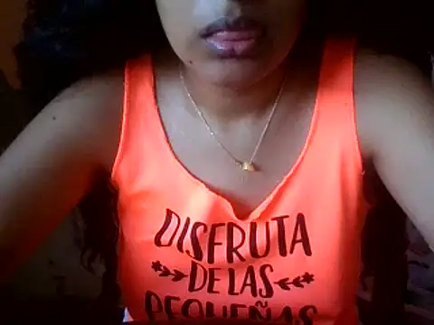 Snapshot of Kandysweety_2 chatting on 06/25/26, 10:36 Kandysweety 2 online show from 06/25/26, 10:36