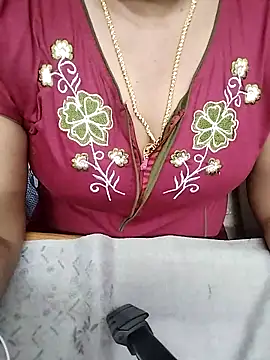 Snapshot of tamil-monisha chatting on 02/10/26, 05:17 tamil-monisha online show from 02/10/26, 05:17