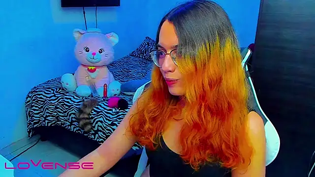 lillykittyyy online show from 04/13/26, 03:12
