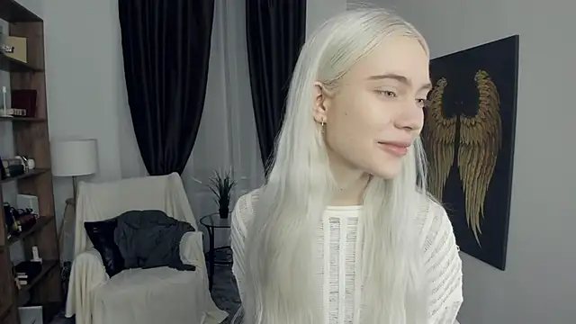 KristalCrowner online show from 02/22/26, 07:45