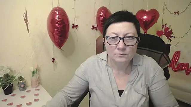 EmilyL0ve online show from 02/02/26, 06:28