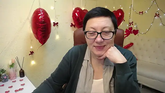 EmilyL0ve online show from 02/05/26, 08:46