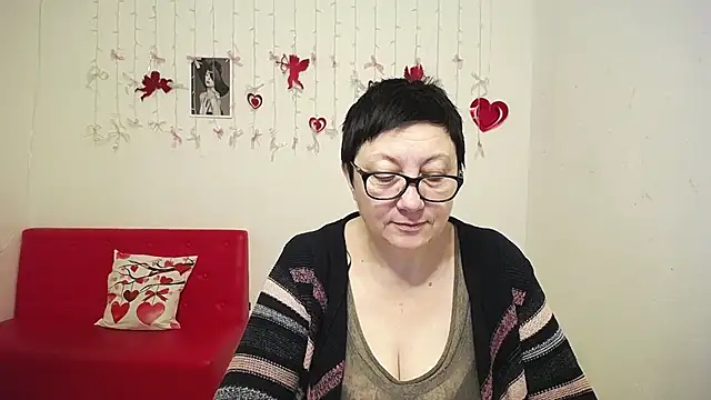 EmilyL0ve online show from 02/14/26, 06:43