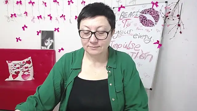 EmilyL0ve online show from 03/14/26, 06:19