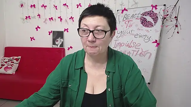 EmilyL0ve online show from 03/16/26, 06:23