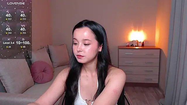 lia hetty online show from 09/24/25, 03:48