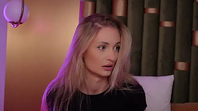 AmeliaAngel online show from 10/20/25, 06:03