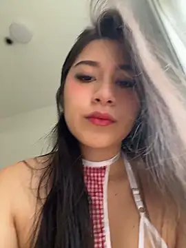 Valen Martiinez online show from 01/12/26, 02:11