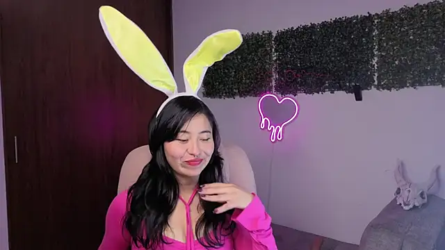 LolaOpalX online show from 04/08/26, 01:05