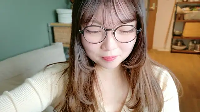   Yui  online show from 03/02/26, 12:57