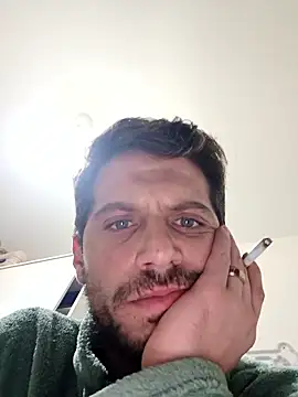 Snapshot of Adrianxxxxxx53 chatting on 01/10/26, 04:47 Adrianxxxxxx53 online show from 01/10/26, 04:47