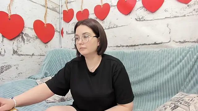 Sweetie Rozzy online show from 05/04/26, 01:23