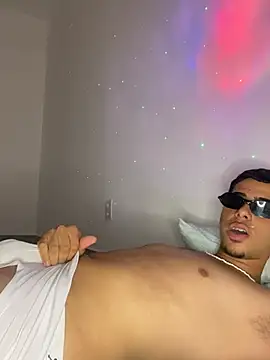 lzinho9153 online show from 01/12/26, 12:49