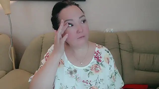 Snapshot of infinity_loveliness chatting on 10/14/25, 05:19 infinity loveliness online show from 10/14/25, 05:19