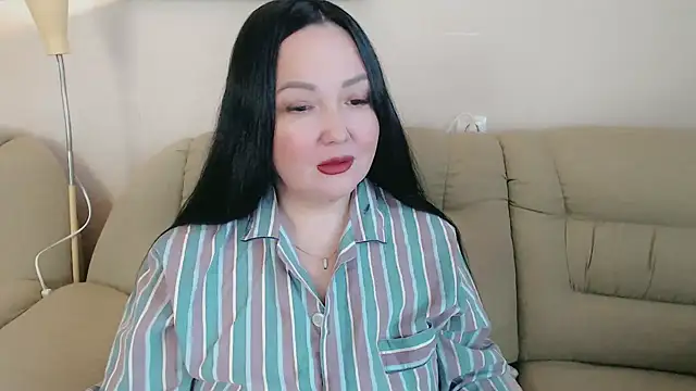 infinity loveliness online show from 11/17/25, 08:53