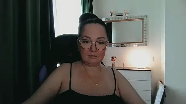 infinity loveliness online show from 07/20/26, 08:17