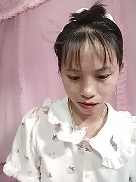 Snapshot of Wily-06 chatting on 05/22/26, 05:14 Wily-06 online show from 05/22/26, 05:14