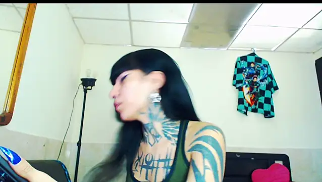 jazmin wolf online show from 02/07/26, 08:23