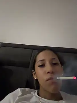 Snapshot of vicky_bass_ chatting on 05/16/26, 11:36 vicky bass online show from 05/16/26, 11:36