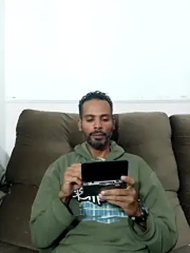 moreno alpha br online show from 06/14/26, 03:58