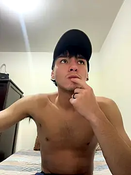 ErickRojass3 online show from 01/08/26, 02:03