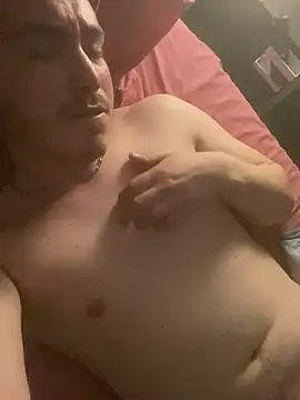 Snapshot of Kev18bwc chatting on 03/11/26, 11:44 Kev18bwc online show from 03/11/26, 11:44