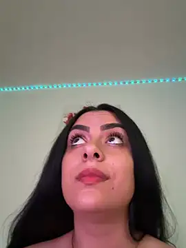 Marisa ass online show from 05/27/26, 07:33