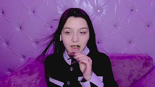 xxxnaughtyfoxyxxx online show from 02/11/26, 09:47