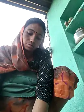 lodhi8080 online show from 04/14/26, 01:00