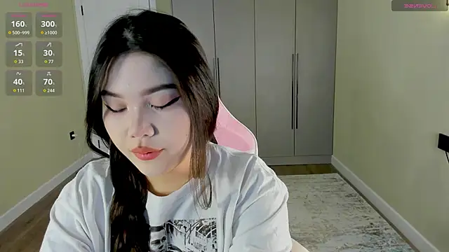 Aiko mainee online show from 01/14/26, 03:23