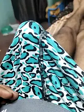 8inchhere online show from 03/04/26, 06:03