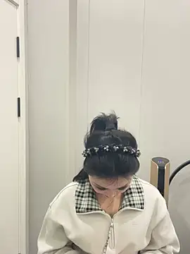 Snapshot of 940940_1688 chatting on 02/02/26, 12:48 940940 1688 online show from 02/02/26, 12:48