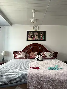 lriana miller online show from 03/26/26, 05:40