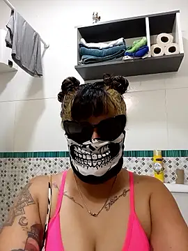 lovely-andrea online show from 01/14/26, 03:34