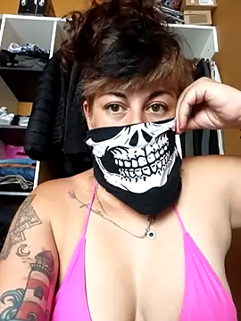 lovely-andrea online show from 01/15/26, 06:11