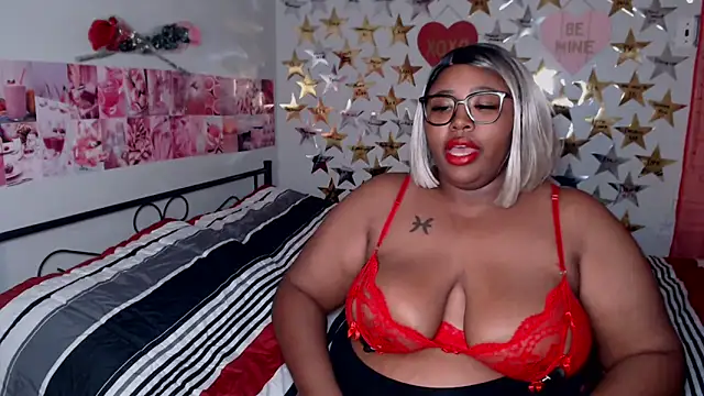 Chocolatebunnyxx96 online show from 01/08/26, 03:42