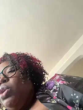 Chocolatebunnyxx96 online show from 02/25/26, 06:06