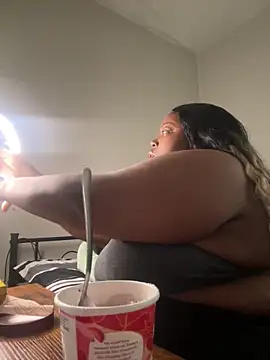 Chocolatebunnyxx96 online show from 03/15/26, 03:18