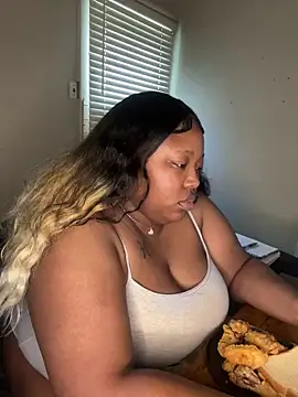 Chocolatebunnyxx96 online show from 03/22/26, 03:59