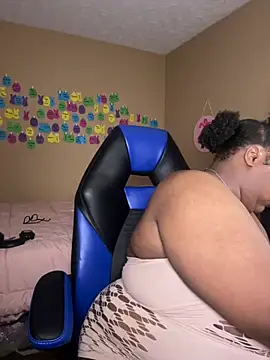 Chocolatebunnyxx96 online show from 05/27/26, 06:32