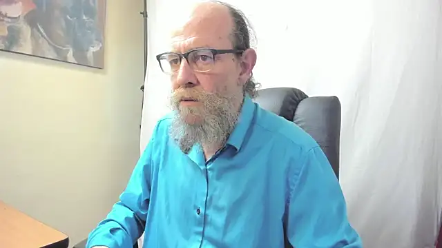 Snapshot of Uncle_Hottie chatting on 02/14/26, 08:16 Uncle Hottie online show from 02/14/26, 08:16