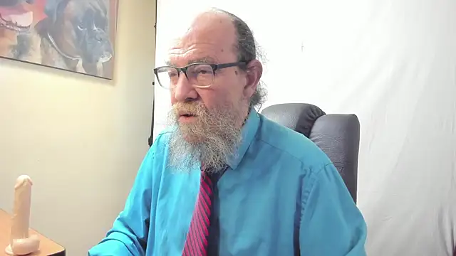 Snapshot of Uncle_Hottie chatting on 03/02/26, 05:09 Uncle Hottie online show from 03/02/26, 05:09