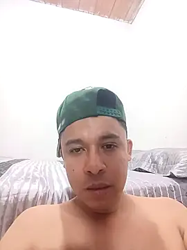 Snapshot of Ellatin15 chatting on 02/22/26, 04:46 Ellatin15 online show from 02/22/26, 04:46