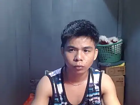 Snapshot of pinoymonstercock_xx chatting on 02/13/26, 01:45 pinoymonstercock xx online show from 02/13/26, 01:45