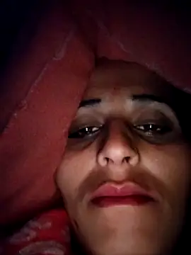 Bhavna8080 online show from 02/03/26, 04:43